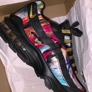Nike Air Max 95(GS) size 6Y